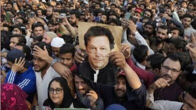 عمران خان اس وقت پاکستان کے مقبول ترین لیڈر 'بلومبرگ