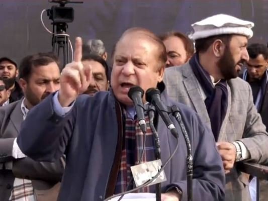 عمران خان نے اقتدار جاتا ہوا دیکھا تو پاکستان پر حملہ کر دیا، نواز شریف
