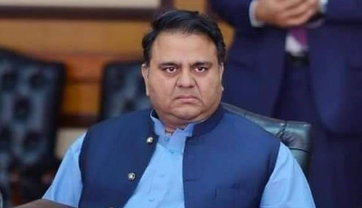 فضل الرحمن نے لانگ مارچ کا فیصلہ کرلیا تو حکومت چلی جائے گی، فواد چوہدری