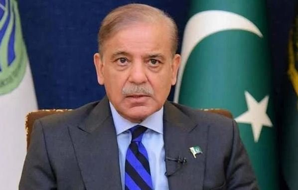 وزیراعظم نے ٹیکس کیسز میں دانستہ التوا کا نوٹس لے لیا،چیف کمشنر ان لینڈ ریونیو معطل