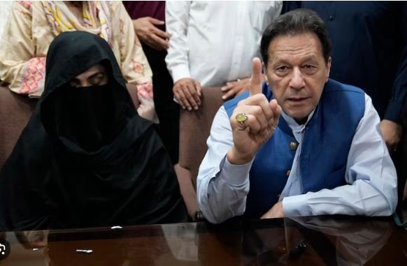 190ملین پانڈ ریفرنس کیس: عمران خان، بشری بی بی کیخلاف مزید ایک گواہ کی شہادت قلمبند