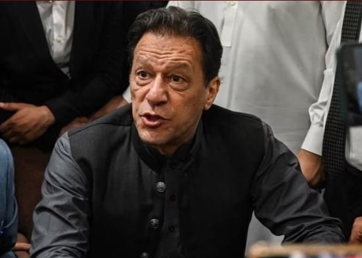 عمران خان کا چیف جسٹس پر عدم اعتماد کا اظہار، بھوک ہڑتال کا اعلان