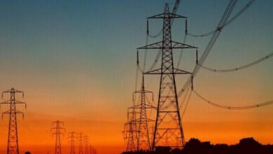 بجلی مزید مہنگی ہونے کا خدشہ، 7 روپے 12 پیسے فی یونٹ تک اضافے کی حکومتی درخواست پر فیصلہ محفوظ