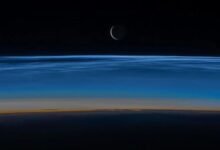 ناسا کی جانب سے لی گئی خلا میں چاند نکلنے کی خوبصورت تصویر