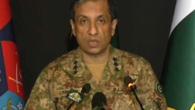 کوئی بھارتی پائلٹ ہماری تحویل میں نہیں، ڈی جی آئی ایس پی آر