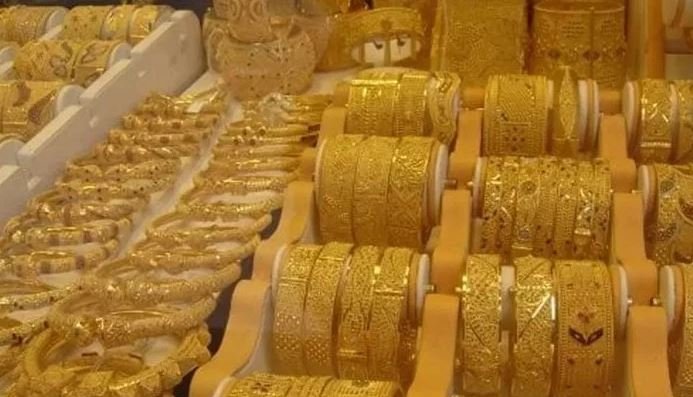 ملک میں فی تولہ سونا 1000 روپے مہنگا ہوگیا