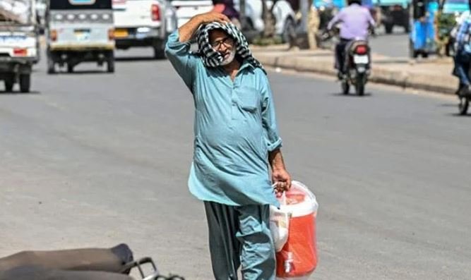ملک کے بیشتر علاقوں میں ہیٹ ویو آج بھی برقرار رہنے کا امکان
