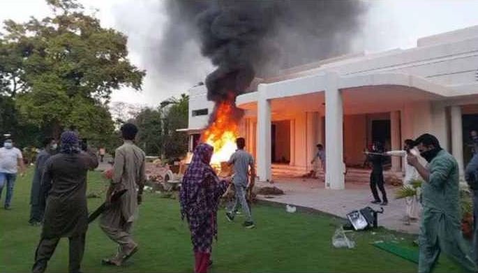 جناح ہاؤس حملہ کیس میں پی ٹی آئی کے 254 رہنماؤں اورکارکنوں پر فرد جرم عائد