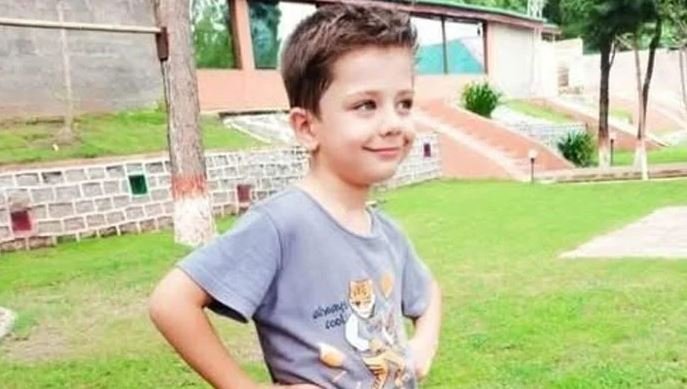 بھارت کے بزدلانہ حملے میں پاک فوج کے لیفٹیننٹ کرنل کا 7 سالہ بیٹا شہید