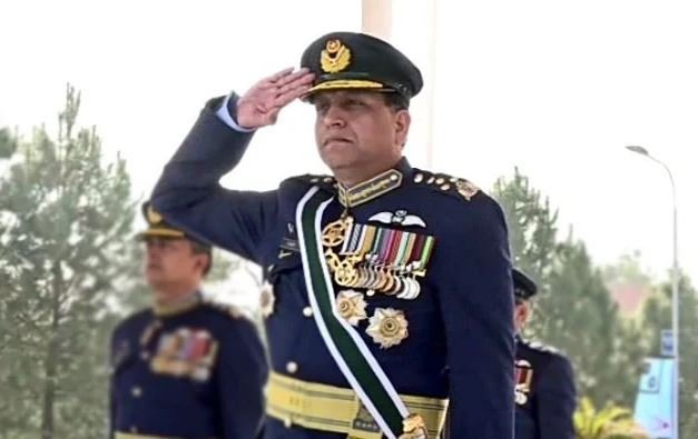 ائیر چیف مارشل ظہیر احمد بابر کی مدت ملازمت پوری ہونے پر انکی خدمات جاری رکھنےکا فیصلہ