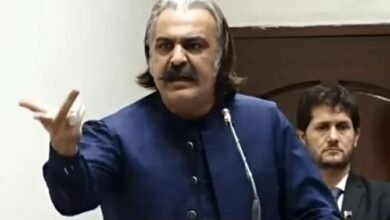 گنڈاپور نے اپوزیشن لیڈر کے پی اسمبلی کو 1ارب روپے ہرجانے کا نوٹس بھجوادیا