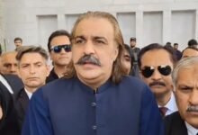 مجھے صرف عمران خان کو مطمئن کرنا ہے: گنڈاپور