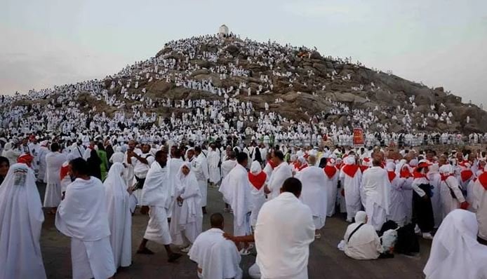 سعودی عرب میں شدید گرمی، عازمین حج سے خیموں میں رہنے کی اپیل