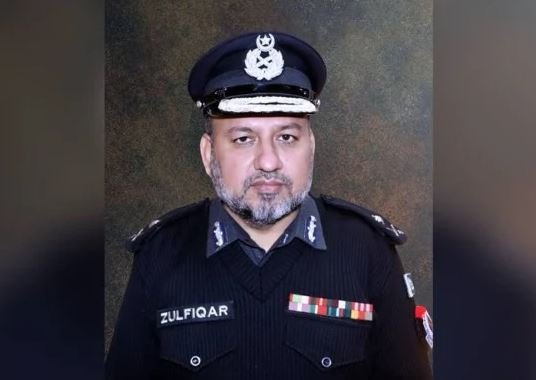 11 مئی کو چمکنی میں خودکش حملہ آور کا ٹارگٹ مذہبی شخصیت تھی: آئی جی کے پی