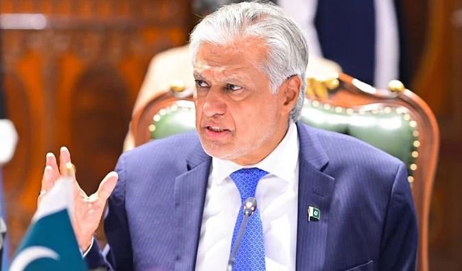 پاکستان نے بھارت کے 3 کے بجائے4 رافیل طیارے گرائے، اسحاق ڈار
