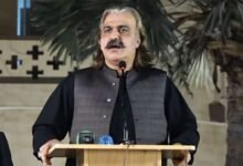 فضل الرحمان کےپی میں تبدیلی لانےکے بجائے اپنے اندر تبدیلی لے آئیں توبہت اچھاہوگا، علی امین