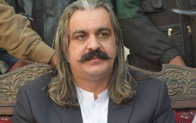 فیض آباد احتجاج کیس میں علی امین کے وارنٹ اور اشتہاری کا اسٹیٹس برقرار