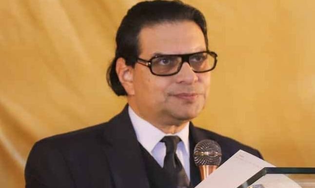 عمران خان کے بیٹوں کا واپس آنا ان کا بنیادی حق ہے اور وہ آئیں گے: سلمان اکرم راجہ