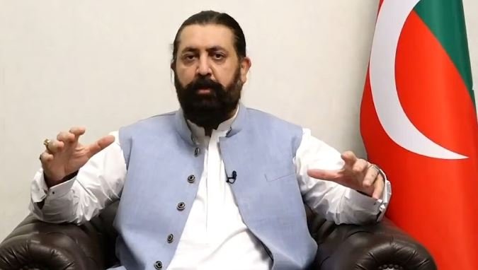 عمران خان نے بیٹوں کو پاکستان آنے سے نہیں روکا: شیخ وقاص