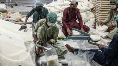 لاہور اور اسلام آباد سے چینی غائب، دیگر شہروں میں قیمت 190 روپے کلو، حکومت نے آج اہم اجلاس بلالیا