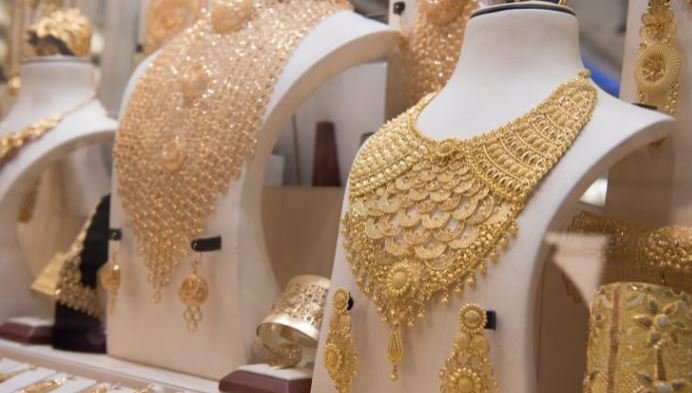 سونے کی فی تولہ قیمت میں بڑی کمی