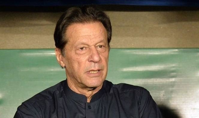 بشریٰ بی بی کی ہدایت: عمران خان جیل میں حکیمی ادویات بھی استعمال کرنے لگے