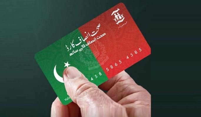 خیبرپختونخوا: 2018 سے 2021 تک صحت انصاف کارڈ میں اربوں روپےکی مالی بے ضابطگیوں کا انکشاف