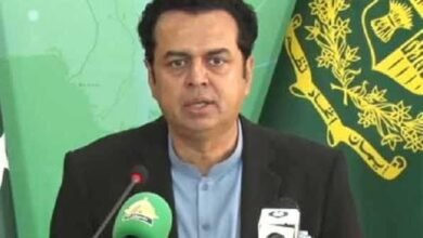 پھوپھیاں نکل آئیں، بیگم نکل آئی، اب بچے آگئے تو کیا کرلیں گے: طلال چوہدری کا پی ٹی آئی کو پیغام