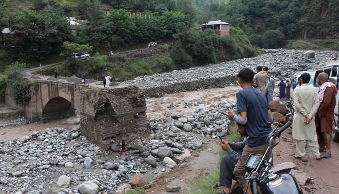 ملک بھر میں 48گھنٹوں میں بارشوں اور سیلاب کے باعث حادثات میں 344 افراد جاں بحق، 148 زخمی