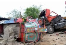 پنجگور میں بس اور گاڑی میں ٹکر کے بعد آتشزدگی، 8 افراد جاں بحق