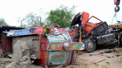 پنجگور میں بس اور گاڑی میں ٹکر کے بعد آتشزدگی، 8 افراد جاں بحق