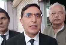 عمران خان کا ایکس اکاؤنٹ جیل سے نہیں باہر سے چلتا ہوگا، بیرسٹر گوہر