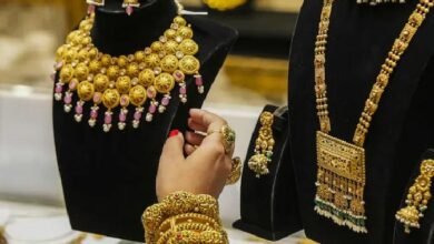 سونے کی قیمت میں بڑے اضافے کے بعد معمولی کمی