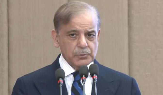 وزیراعظم کا ملک بھر کے گھریلو صارفین کیلئے گیس کنیکشنز کھولنے کا اعلان