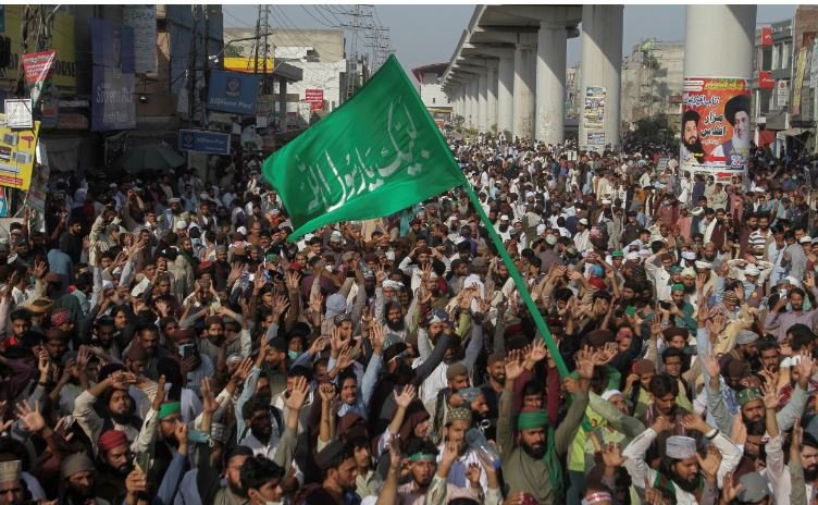 اسلام آبادکے مختلف علاقوں میں ٹی ایل پی کے دفاتر سیل کردیےگئے