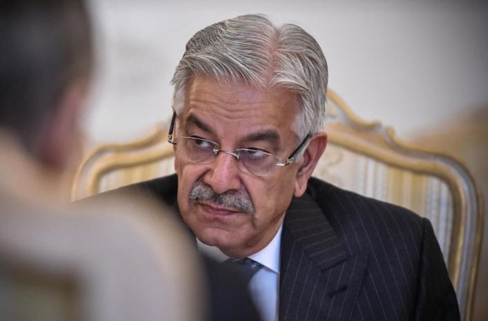 خواجہ آصف کی قیادت میں پاکستانی وفدطالبان سے مذاکرات کیلئے قطر پہنچ گیا