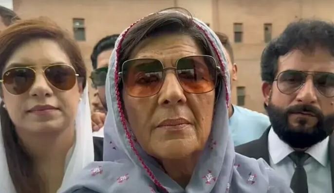 عدالتی حکم پر مسلسل غیر حاضری، علیمہ خان کے نویں مرتبہ وارنٹ جاری