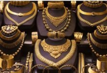 سونا 9 ہزار روپے سستا، فی تولہ قیمت کتنی ہوگئی؟