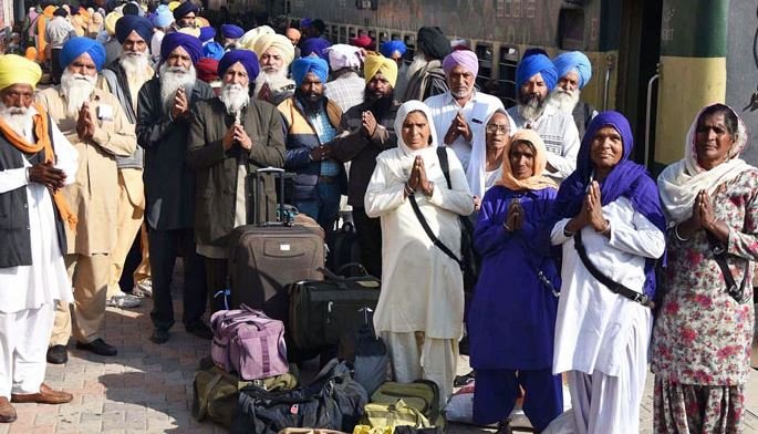 سکھ یاتریوں کیساتھ آنیوالے 12 ہندوؤں کو واپس بھارت بھیج دیا گیا